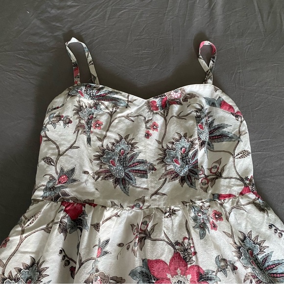 LOFT summer Floral Dress - Picture 3 of 14